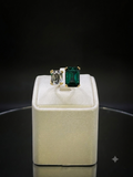 Bague « Toi et Moi » à taille émeraude